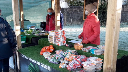 Volunteers on the Zero Waste Stall